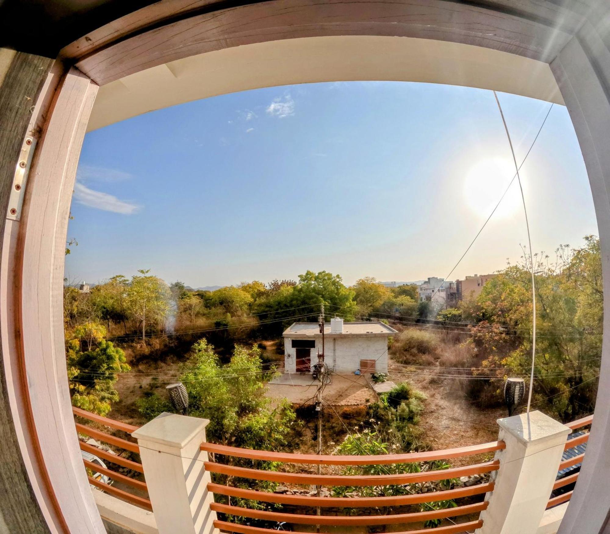 Apartmán Choudhary White House Udajpur Exteriér fotografie